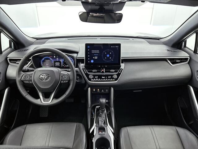 Toyota COROLLA Cross Hybrid 140 Dynamic Limited | Apple Carplay | Electrisch bedienbare achterklep | Stuurverwarming |