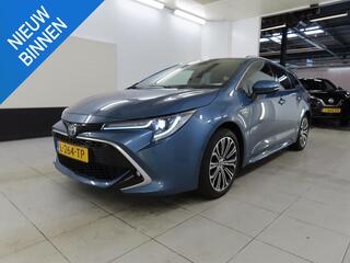toyota-corolla-touring-sports-1.8-h