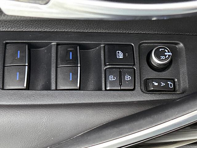 Toyota COROLLA Touring Sports 2.0 Hybrid Executive Limited | Elek. achterklep | Stoelverwarming | Camera | 18'' LM velgen |