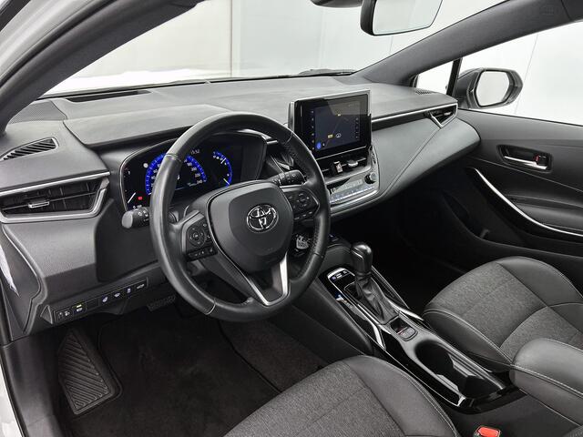 Toyota COROLLA Touring Sports 1.8 Hybrid Dynamic Bi-Tone | Stoelverwarming | Elektrische achterklep | Navigatie | Apple CarPlay/Android Auto |