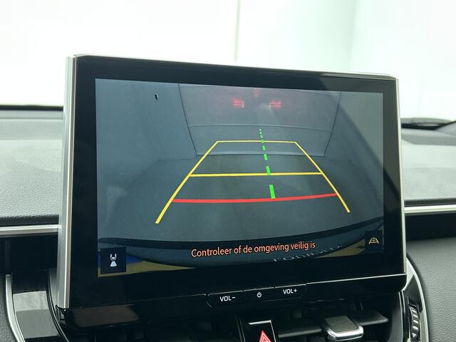 Toyota COROLLA Cross Hybrid 140 Style | Elek. achterklep | Dodehoek assistent | Climate control | Adaptive Cruise Control |
