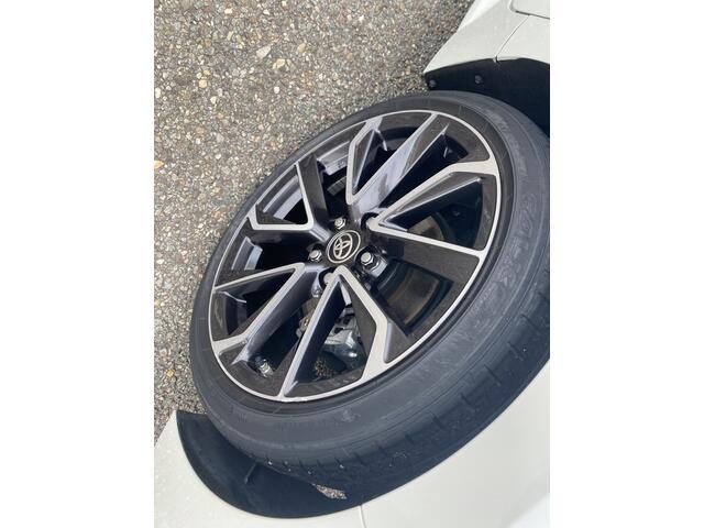 Toyota COROLLA 2.0 Hybrid Executive JBL Panoramadak Leer