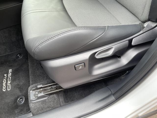 Toyota COROLLA Cross Hybrid 200 Style Automaat Stoel verwarming/Camera/Key less.