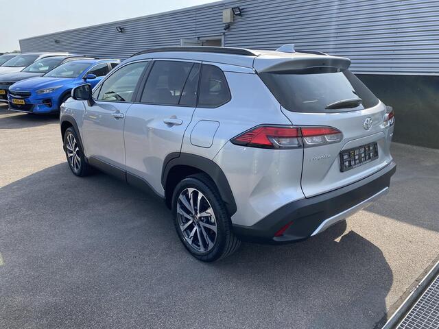 Toyota COROLLA Cross Hybrid 140 Style Dodehoekdetectie, Parkeersensoren voor + achter, Navigatie, Smart Key, Privacy glass, LMV, LED, Adaptieve cruise control, Achteruitrijcamera