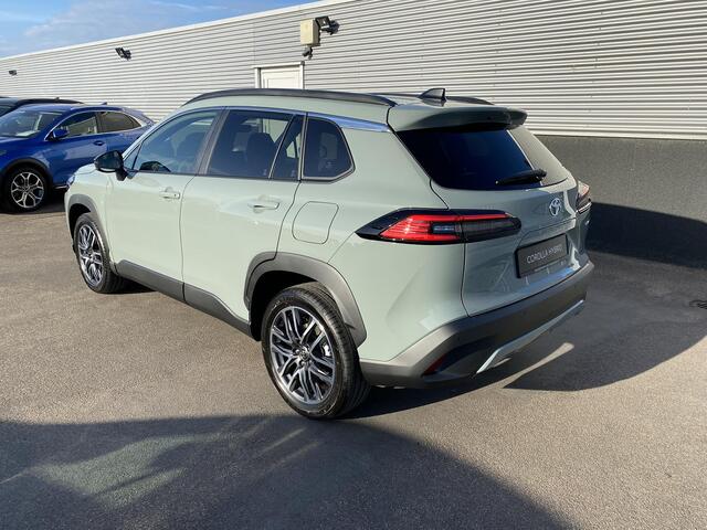 Toyota COROLLA Cross Hybrid 140 Dynamic CVT Automaat Nieuw !! Model 2025! uit voorraad leverbaar. De prijs is Rijklaar