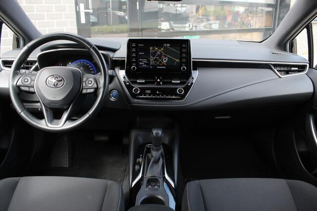 Toyota COROLLA Touring Sports 2.0 Hybrid First Edition / Carplay / Navigatie / N.A.P.