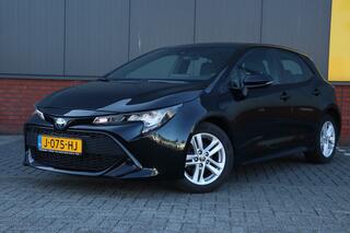 toyota-corolla-1.8-hybrid-business-