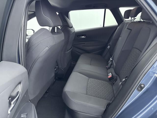 Toyota COROLLA Touring Sports 2.0 Hybrid Business Plus | NL-Auto | Apple Carplay -/ Android Auto | Stoelverwarming |