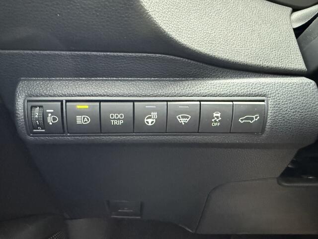 Toyota COROLLA Hybrid 140 Dynamic | Elek. Achterklep | PDC | Stuur/stoelverwarm