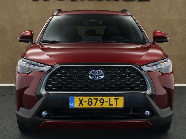 Toyota COROLLA Cross Hybrid 140 Style - ORIGINEEL NEDERLANDSE AUTO - AFNEEMBARE TREKHAAK - TREKGEWICHT 750 KG - DODEHOEK DETECTIE - NAVIGATIE - ELEKTRISCHE ACHTERKLEP - LEDEREN BEKLEDING - ELEKTRISCH VERSTELBARE BESTUURDERSSTOEL - THUISKOMER RESERVEWIEL