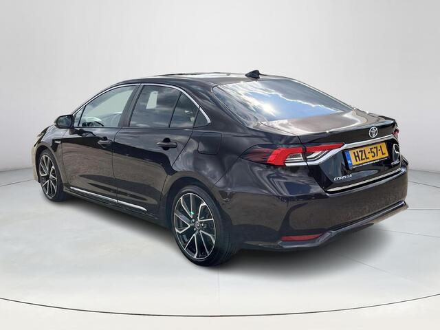 Toyota COROLLA Sedan 1.8 Hybrid Executive | Stoelverwarming | CarPlay | Android Auto