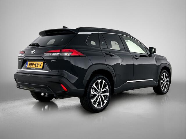Toyota COROLLA Cross Hybrid 140 Style | Lederen bekleding | Stoel en stuurverwarming |