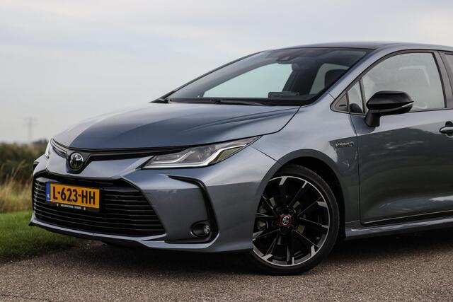 Toyota COROLLA 1.8 Hybrid GR-Sport ? LED ? Keyless ? Camera
