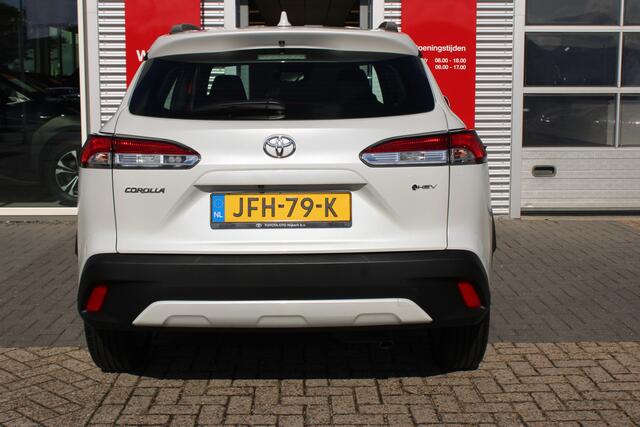 Toyota COROLLA Cross Hybrid 140 Active met stoel- en stuurverwarming