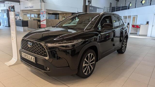 Toyota COROLLA Cross Hybrid 200 Style TOYOTA MANIA **NIEUW!**