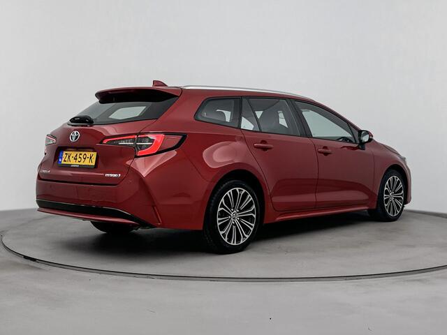 Toyota COROLLA Touring Sports 1.8 Hybrid First Edition | Parkeersensoren V+A | Apple Carplay/ Android Auto |