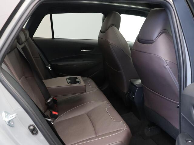 Toyota COROLLA Touring Sports 2.0 Hybrid Premium | JBL Audio | Panorama Dak | Elektrische Achterklep | Trekhaak | Head-Up Display |