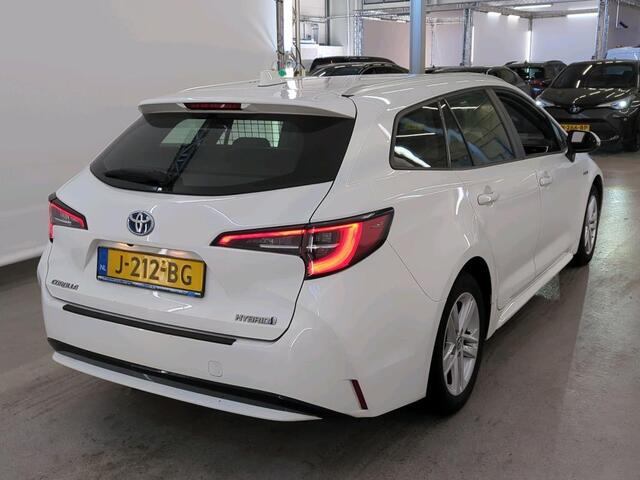 Toyota COROLLA Touring Sports 1.8 Hybrid Active NL-Auto | 1e Eigenaar | Volledig Onderh. | BTW | Camera | Ad Cruise | Full Led | Carplay | DAB | Bots Systeem