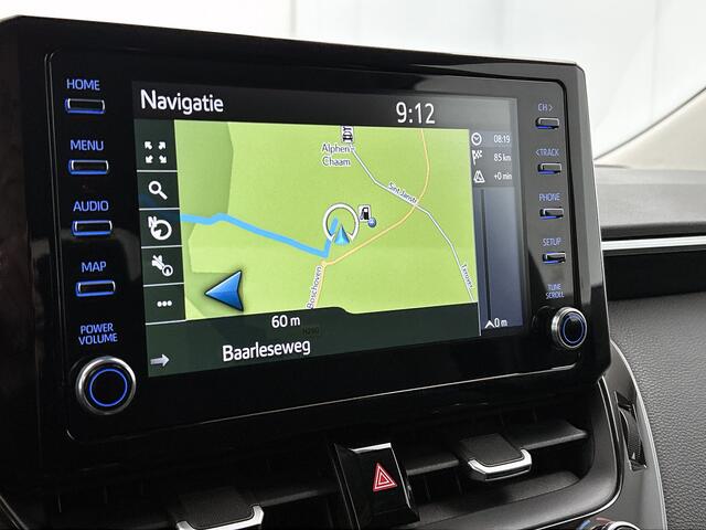 Toyota COROLLA 1.8 Hybrid Business Intro