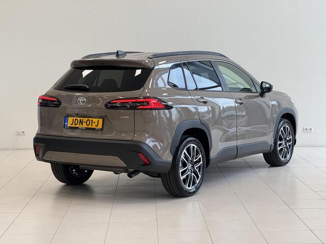Toyota COROLLA Cross Hybrid 180 Dynamic MJ25 | nieuw op voorraad | Elektr. klep | Dodehoek sensor | Stoel-stuur verw. |