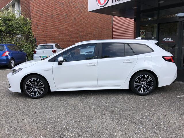 Toyota COROLLA Touring Sports 2.0 Hybrid Style // FULL LED // DODEHOEK // KEYLESS // ADAPT. CRUISE // CLIMA // PDC // STUUR+STOELVERWARMING //