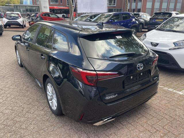 Toyota COROLLA Touring Sports Hybrid 140 Business | Stuur- & Stoelverwarming | Parkeersensoren | Navigatie