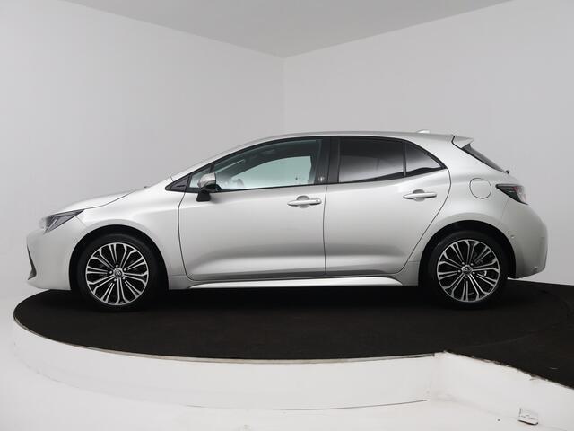 Toyota COROLLA Hybrid 140 Dynamic (Team D) | Navigatie | PDC |