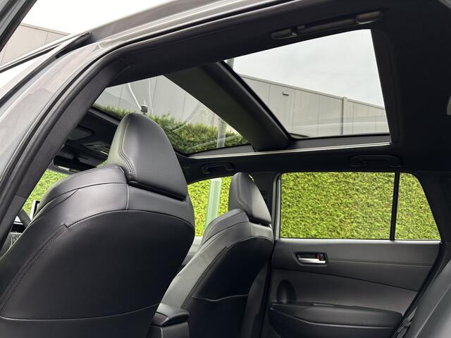 Toyota COROLLA Cross 2.0 Hybrid 200pk Automaat Executive l PANO-DAK l LEDER l ACC l BLIS l ECC l NAVI l LED l JBL.