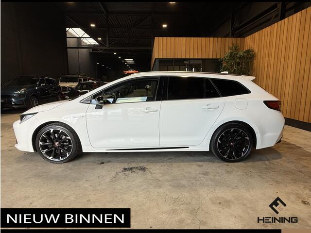 Toyota COROLLA Touring Sports 2.0 Hybrid Business GR-Sport Trekhaak. Apple-carplay. Head-up display. Hollandse auto met NAP