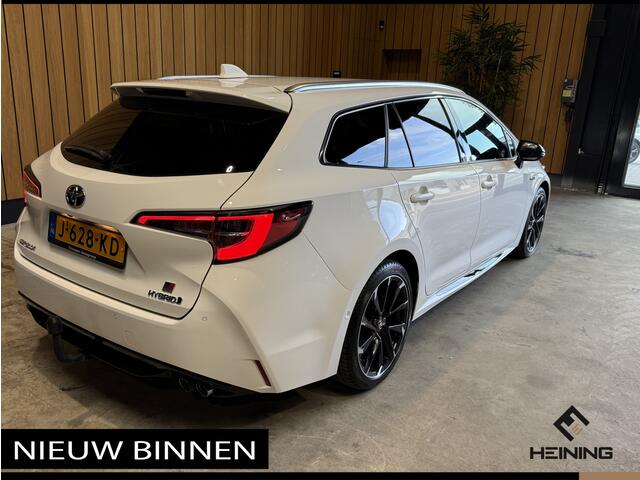 Toyota COROLLA Touring Sports 2.0 Hybrid Business GR-Sport Trekhaak. Apple-carplay. Head-up display. Hollandse auto met NAP