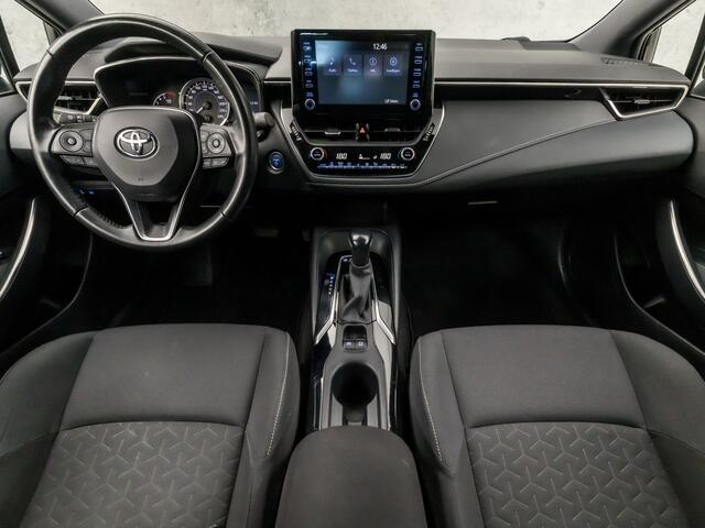 Toyota COROLLA 1.8 Hybrid Sport Automaat (APPLE CARPLAY, GROOT NAVI, CAMERA, ADAPTIVE CRUISE, SPORTSTOELEN, KEYLESS, LM VELGEN, LED KOPLAMPEN, LANE ASSIST, NIEUWSTAAT)