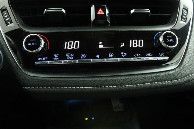 Toyota COROLLA 1.8 Hybrid Dynamic | Adaptive Cruise Control | Navigatie | Achteruitrijcamera | Bi-Tone | Apple Carplay | Android Auto |