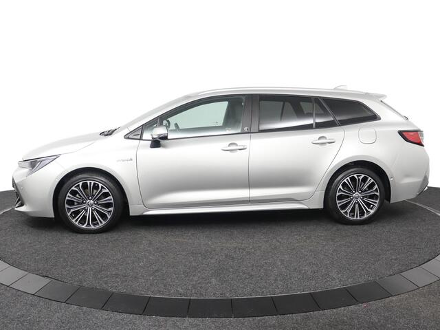 Toyota COROLLA Touring Sports 1.8 Hybrid Style | Apple Carplay/Android Auto | Stoel/Stuurverwarming | Parkeercamera | Navigatie |