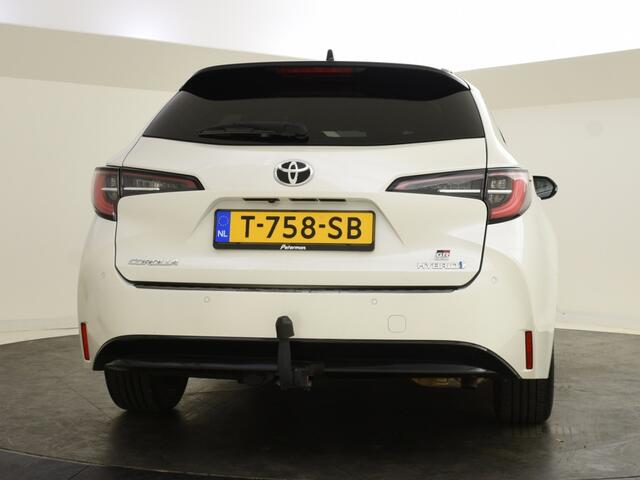 Toyota COROLLA 1.8 Hybrid GR-Sport | Trekhaak | PDC V+A | BSM |
