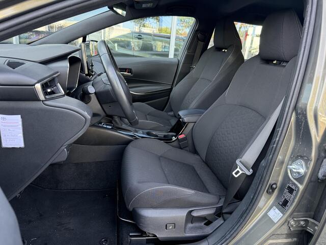 Toyota COROLLA Touring Sports 1.8 Hybrid Style **NAVIGATIE/ HEAD-UP DISPLAY/ STOELVERWARMING/ 36 MAANDEN GARANTIE**