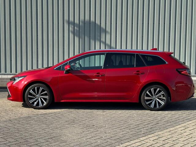 Toyota COROLLA Touring Sports 1.8 Hybrid Business + Automaat / Navigatie via Apple Carplay of Android Auto / Achteruitrijcamera / Climate control / Cruise Control / Lichtmetalen Velgen / Adaptieve Cruise Control /