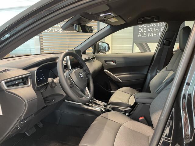 Toyota COROLLA Cross Hybrid 200 Style | Demo | 197 pk | Apple Carplay