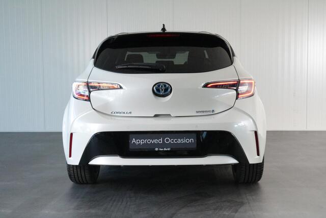 Toyota COROLLA 1.8 Hybrid Executive Bi-Tone Limited, Leder, Parkeersensoren, 18 inch LM velgen!
