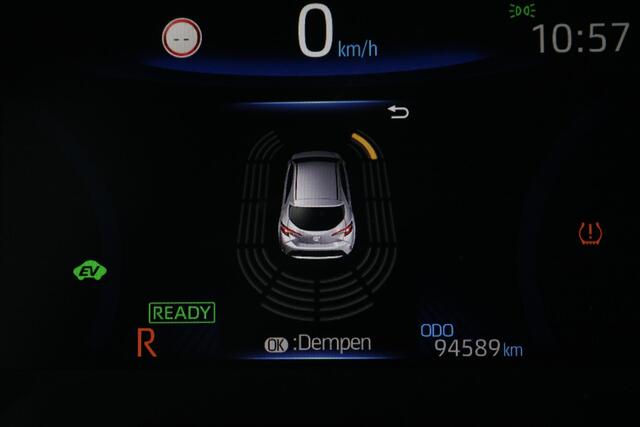 Toyota COROLLA 1.8 Hybrid Executive Bi-Tone Limited, Leder, Parkeersensoren, 18 inch LM velgen!