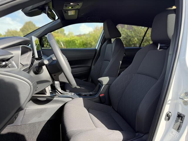 Toyota COROLLA Cross Hybrid 140 Style Elektr. klep | Keyless | ACC | Stoel-stuurverwarming