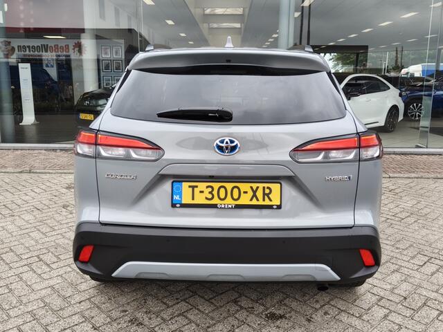 Toyota COROLLA 2.0 Hybrid 200 First Edition | All Season | Sensoren | El. Achte
