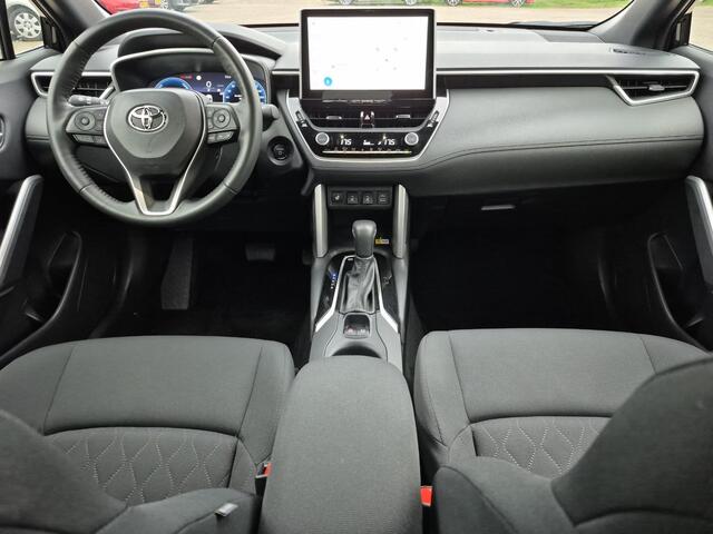 Toyota COROLLA Cross Hybrid 200 Style | Stoel- + stuurverwarming | Parkeersensoren | Keyless entry | Carplay |