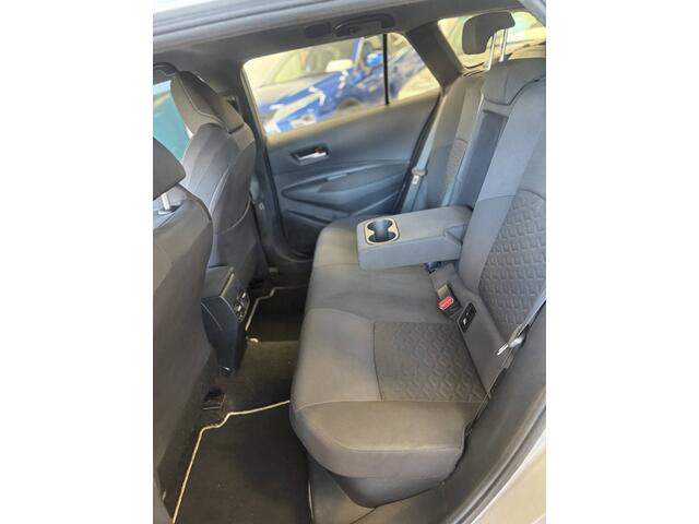 Toyota COROLLA Touring Sports 1.8 Hybrid CARPLAY - NAVI - CAMERA -