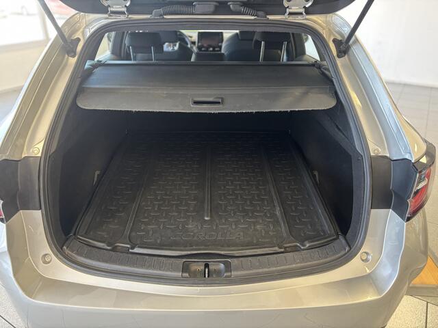 Toyota COROLLA Touring Sports 1.8 Hybrid CARPLAY - NAVI - CAMERA -