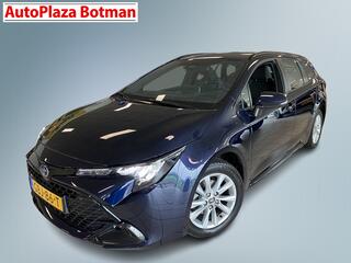 toyota-corolla-touring-sports-hybri