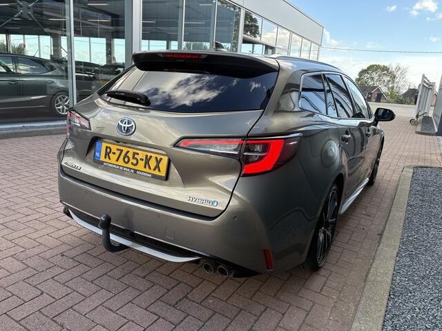 Toyota COROLLA Touring Sports 2.0 Hybrid Premium CAMERA/KEYLESS/DODEHOEK/18INCH/LEDER/STOELVERWARMING