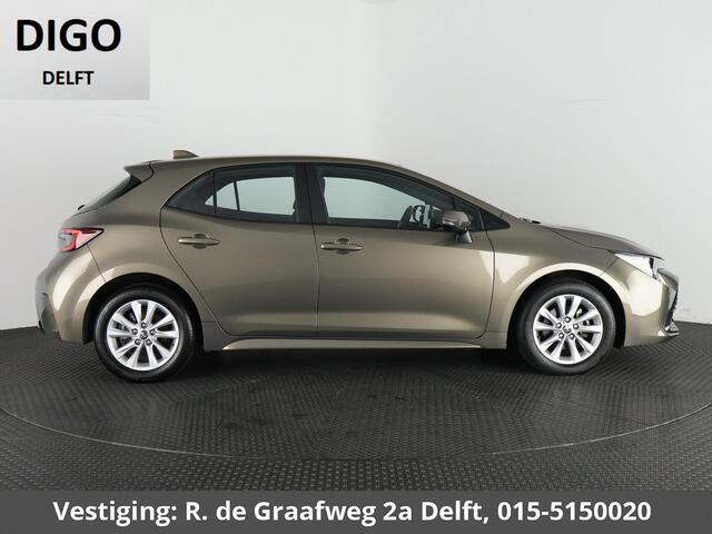Toyota COROLLA Hybrid 140 Business | Stuur-/& Stoelverwarming | Apple Carplay & AndriodAUTO | Navigatie