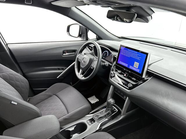 Toyota COROLLA Cross Hybrid 140 Active | Metallic Lak | Apple Carplay -/ Android Auto | Navigatie | Parkeercamera |