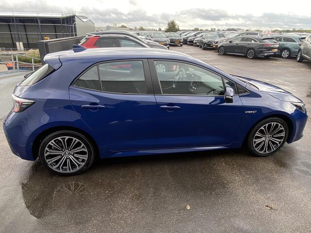 Toyota COROLLA 1.8 Hybrid First Edition Trekhaak, navigatie, Volledig dealeronderhouden, adaptieve cruise control, keyless start, achteruitrij camera, automaat!