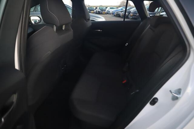 Toyota COROLLA Touring Sports 1.8 Hybrid Business Automaat Navigatie achteruitrijcamera Carplay Android Clima Adaptive Cruise